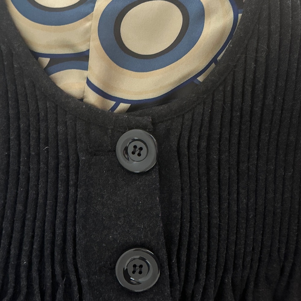 a.n.a Black Cropped Blazer with Pleated Front - Picture 2 of 4